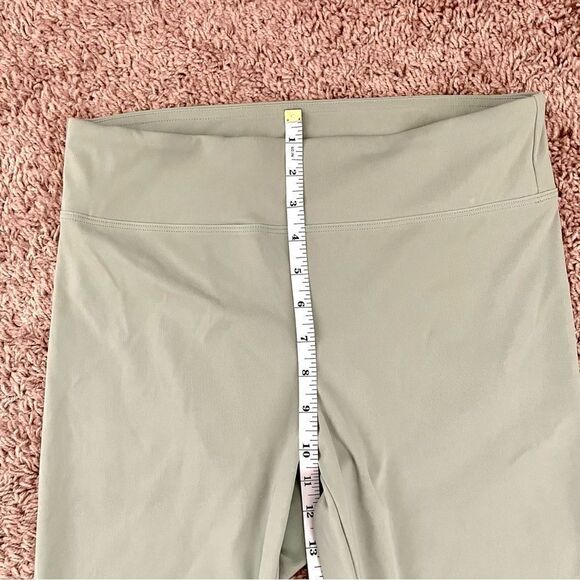 Koral Green Sage High Rise Black Out Athletic Exercise Legging’s SZ L NWOT - Picture 8 of 12